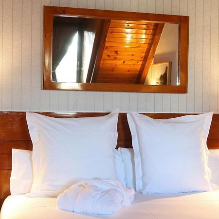 Apartamentos Vilaกาโรส ภายนอก รูปภาพ