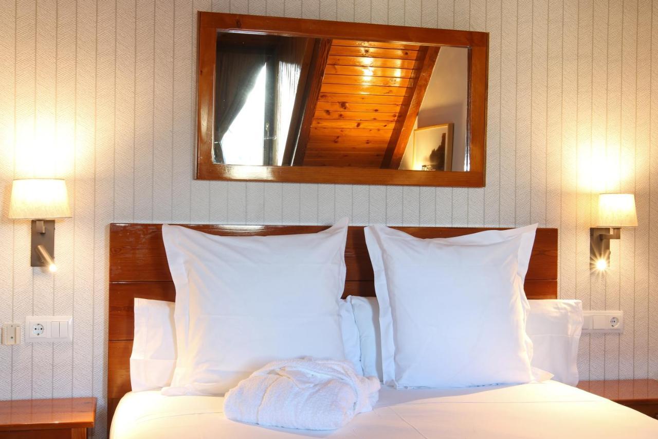 Apartamentos Vilaกาโรส ภายนอก รูปภาพ