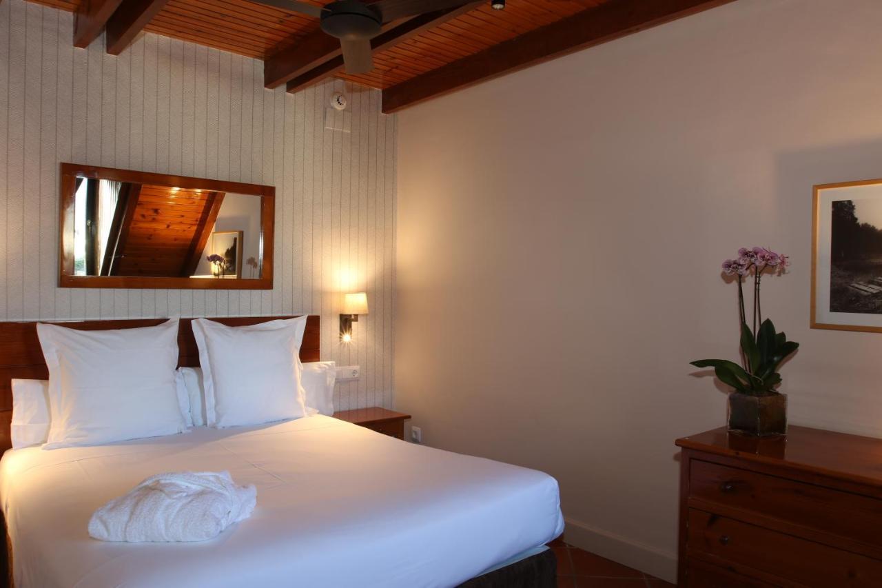 Apartamentos Vilaกาโรส ภายนอก รูปภาพ