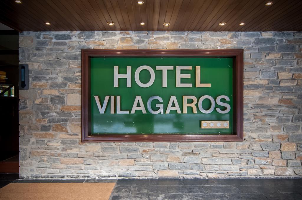 Apartamentos Vilaกาโรส ภายนอก รูปภาพ